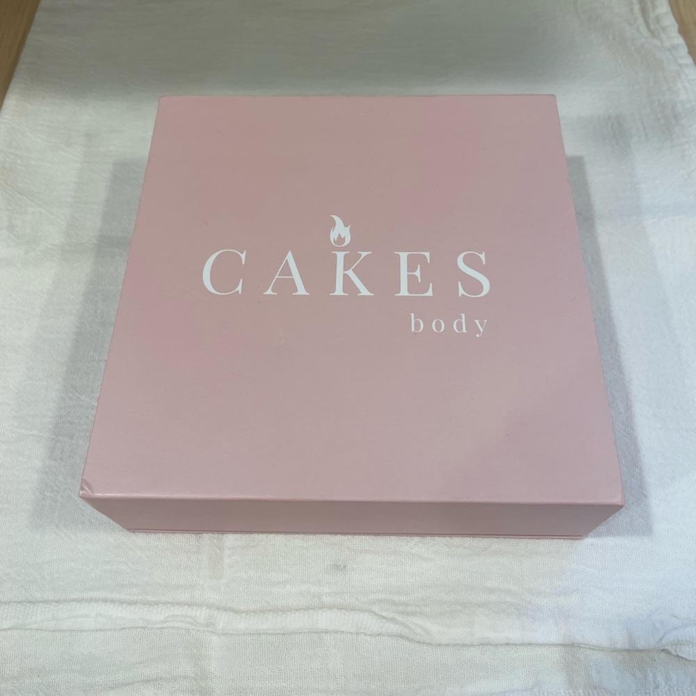 CAKES BODY PLUS